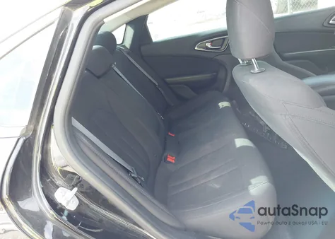 2015 Chrysler 200 Limited z USA, uszkodzony, nr VIN 1C3CCCAB2FN573097